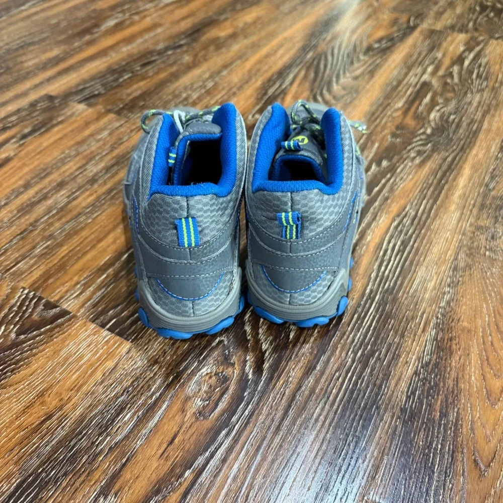 Merrell Kids Waterproof Hiking Boots Grey Blue MK263305 Size 2M Trail Shoes Boys